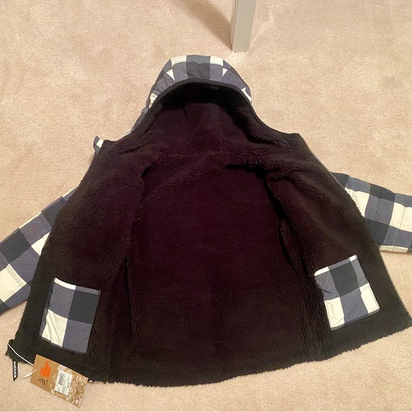 New Boys RipZone Reversible Jacket - Picture 3 of 5